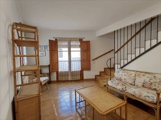 Location Mas à Calle ginjoler 24. Casa de pueblo con terraza en larmentera