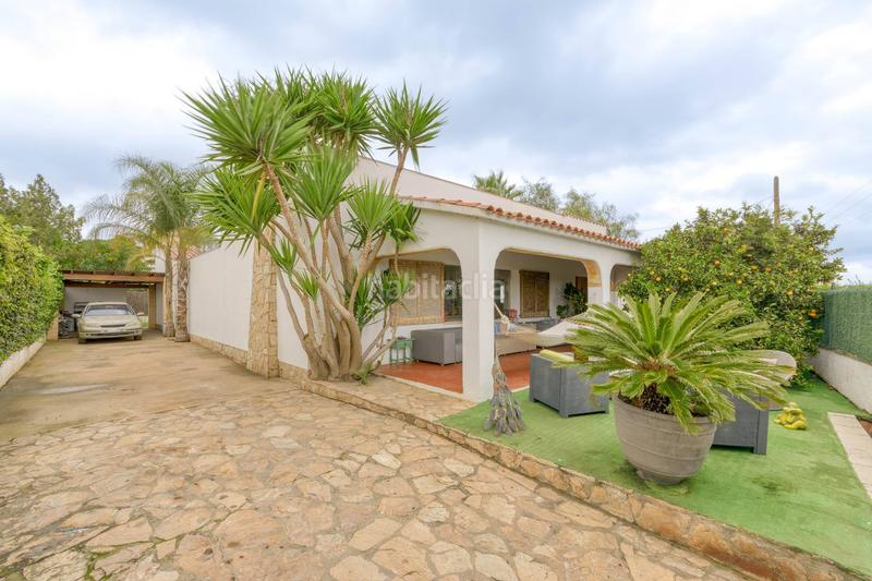 Foto 0f8e3026-31e8-4c6a-9ccc-bd847cd05c36. Casa preciosa casa singular en la urbanización bon relax en Sant Pere Pescador