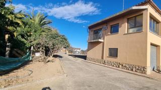 Bauernhof  Carrer del nord. Casa de pueblo en el corazón de báscara