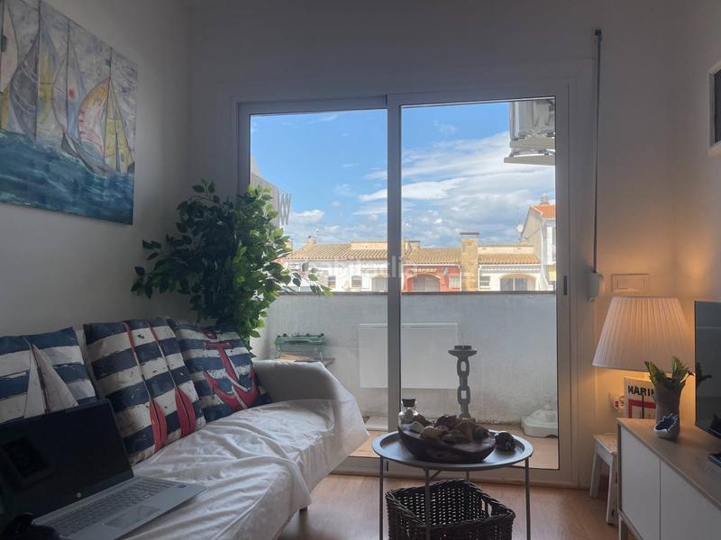 Foto 93e92dca-89c4-4a2d-9349-33df55bd7fec. Piso acogedor apartamento con vistas al canal en Alberes Empuriabrava