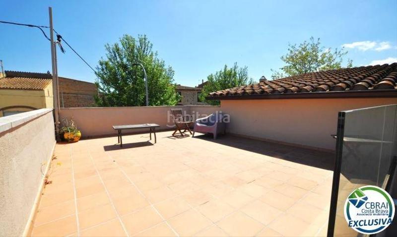 Foto a149bb2d-970b-4eff-ad08-917a077df1a5. Casa amplia casa renovada con jardín ! en Sant Pere Pescador