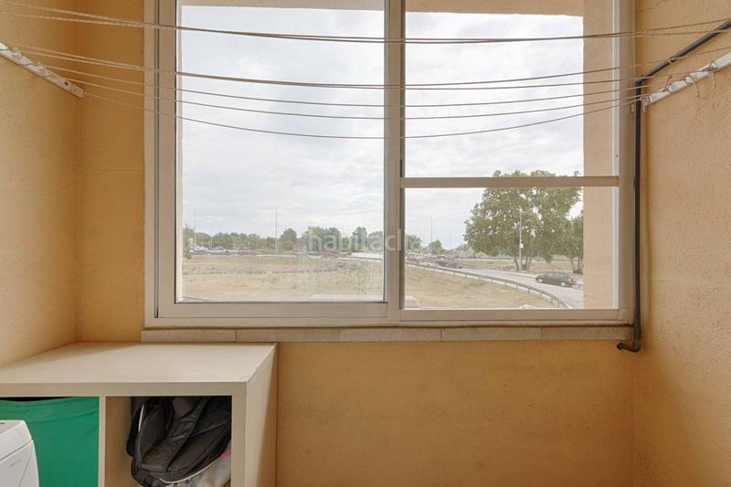 Foto 2f6e124c-6da0-4ca6-9dcf-6b1d6431b7f9. Casa amb calefacció aparcament a Castelló d´Empúries