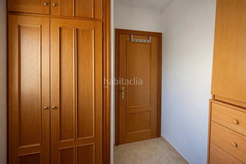 Foto a346271b-27dc-44f8-a0fe-7b3ec8f97053. Casa amb aparcament a Eixample Residencial Escala (L´)
