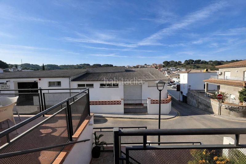 Foto e27a6a10-d233-419b-9ea1-de9baed40886. Casa amb aparcament a Eixample Residencial Escala (L´)