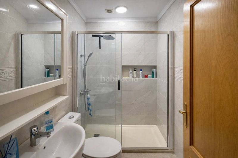 Foto f3b36e6a-2228-44c6-86c3-ae6bcc7f307d. Casa amb calefacció aparcament a Eixample Residencial Escala (L´)