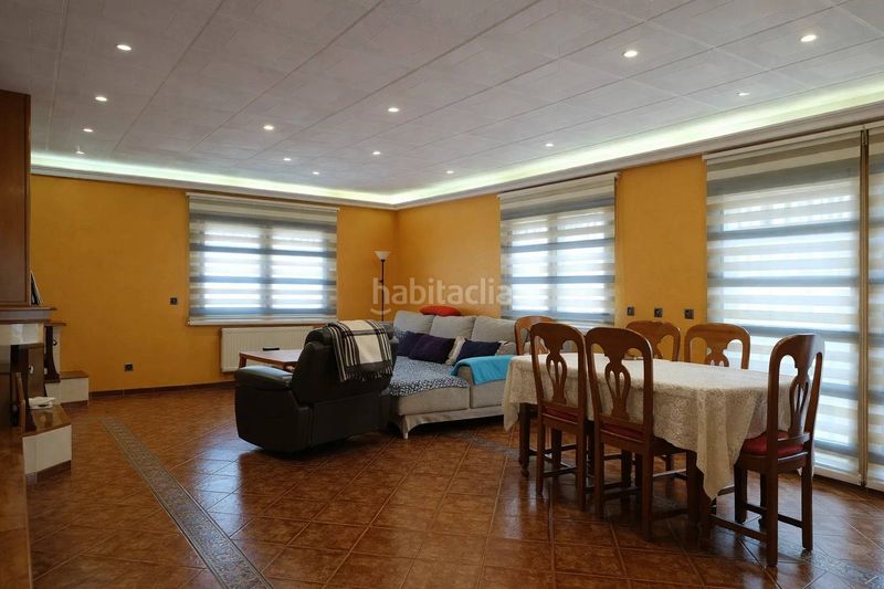 Foto 6ba1f3f3-10e5-4209-a536-894a624547f0. Casa amb calefacció aparcament piscina a Puigmal - Mas Nou Empuriabrava