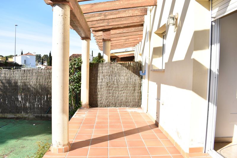 Foto 06448327-484d-481b-a2b9-4d65ba919fb8. Casa amb calefacció aparcament a Riells Escala (L´)