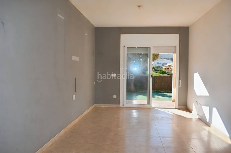 Foto 7fccf910-b1f9-416d-bb1f-790dfd8d8c47. Casa amb calefacció aparcament a Riells Escala (L´)