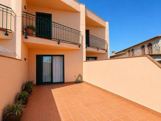 Casa  Calle mar. Encanto mediterráneo y tranquilidad casa con garaje y terraza en