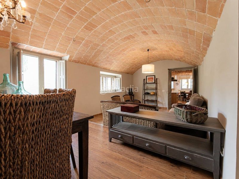 Foto 7c8ca87d-9832-4da9-91d3-9e453ff71084. Masia amb calefacció aparcament piscina a Forallac