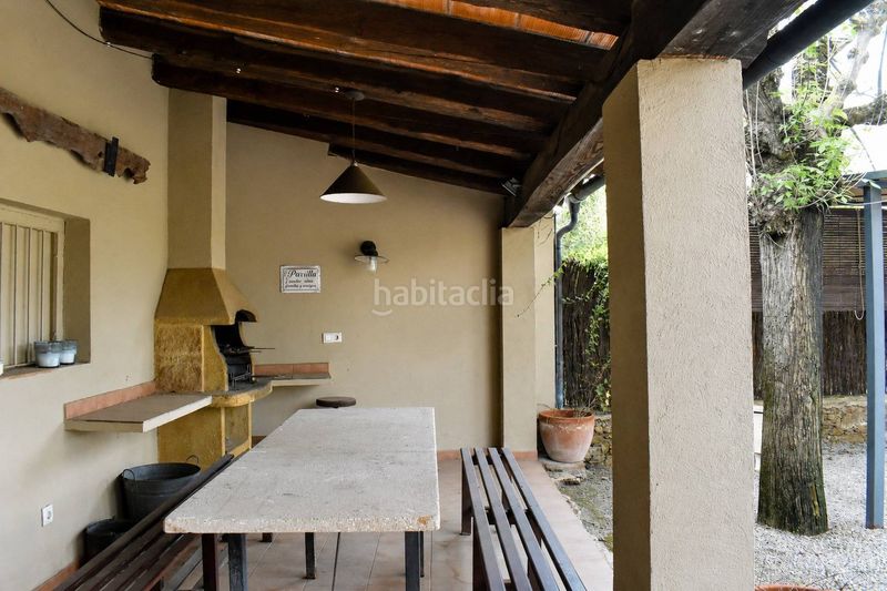 Foto f004ea16-c765-4dc3-b121-1744df02937a. Masia amb calefacció aparcament piscina a Forallac