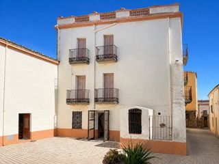 Bauernhof  Carrer major. Casa singular con historia en la plaza mayor de sant miquel de f