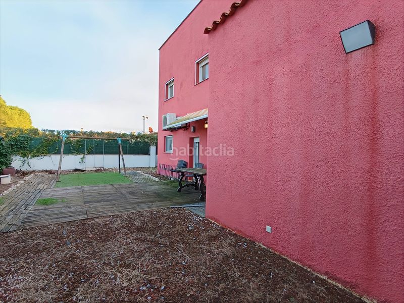 Foto 0445aece-23a5-4f01-acf8-c8010560c9fb. Casa amb calefacció aparcament piscina a Torroella de Fluvià