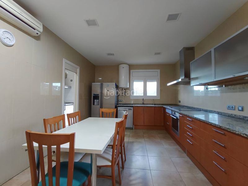 Foto 6888a1b7-9767-4324-8590-623956bfdbb1. Casa amb calefacció aparcament piscina a Torroella de Fluvià