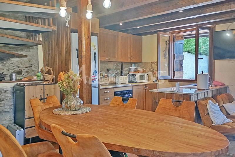 Foto 3ff6bd90-e2a2-45ef-94e5-5d391b70c0eb. Casa  de pueblo en Err