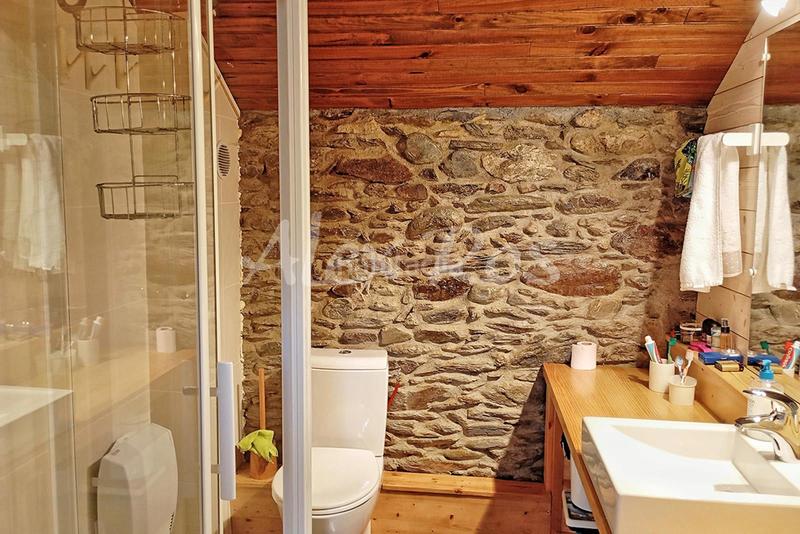 Foto 9b66c19d-cac8-44a1-ab2d-ecdb9e33df16. Casa  de pueblo en Err