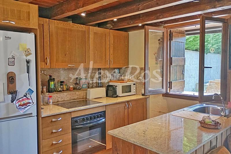 Foto bbbf4240-261c-44db-8d4e-25af043b9ec7. Casa  de pueblo en Err