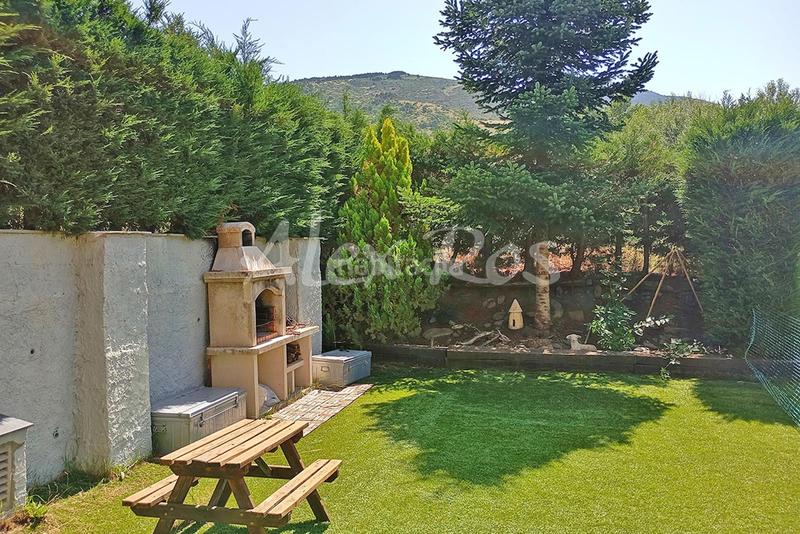 Foto eccb1460-4247-4d1a-9f25-2429263a81be. Casa  de pueblo en Err