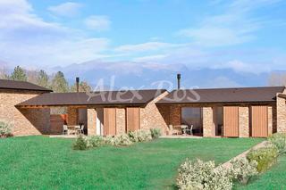 Casa  N/a. Obra nueva rodeada de rústicos, salida a jardín salón y habitaci
