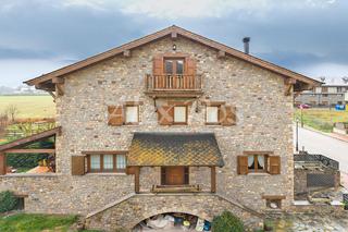 Maison  Tomet. Vistas, jardn privado espaciosa casa en bellver de cerdanya