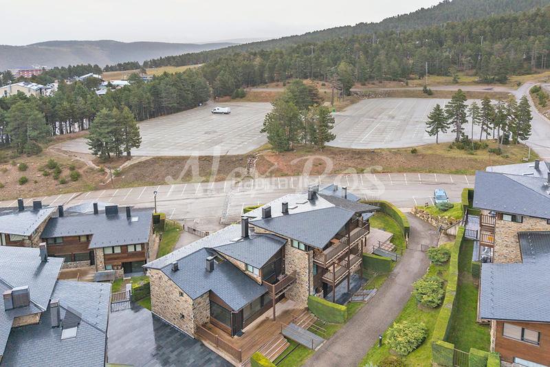 Foto 33f07cc2-36ed-43eb-9037-afd82fd68201. Casa con riscaldamento parcheggio in Molina (La)