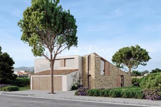 Maison  De baix. Casa independiente con jardín y piscina a 5 min del golf de pals