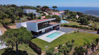 Maison  N/a. Independiente, golf platja daro, piscina y gran jardn