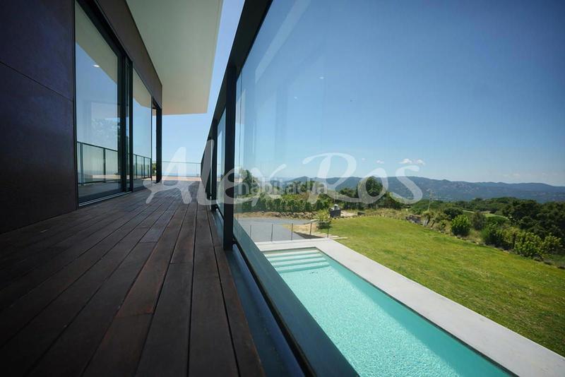 Foto 14a411c5-a2e1-4899-a7d6-a6b87f3de395. Casa amb aparcament piscina a Fenals Platja d´Aro