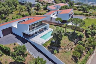 Casa  N/a. Golf mas nou  costa brava, casa independiente de diseño