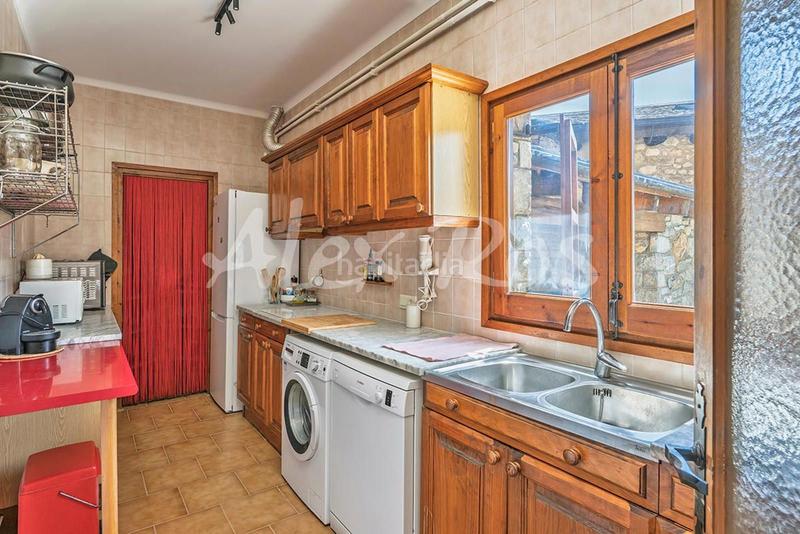 Foto 4e91f6f1-f2af-4ffe-8fcc-8c66099ddccd. Casa con riscaldamento parcheggio in Isòvol