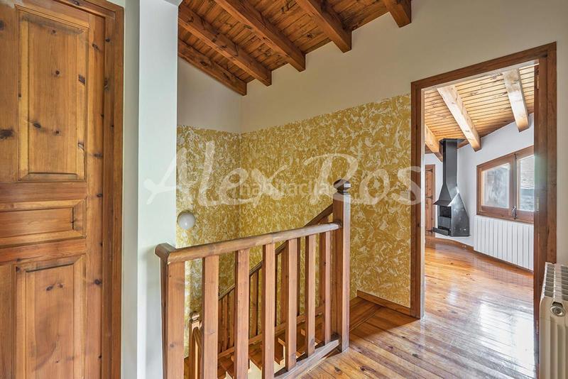 Foto a60f9fd2-c9f0-40f3-a554-905cee9d55f0. Casa con riscaldamento parcheggio in Isòvol