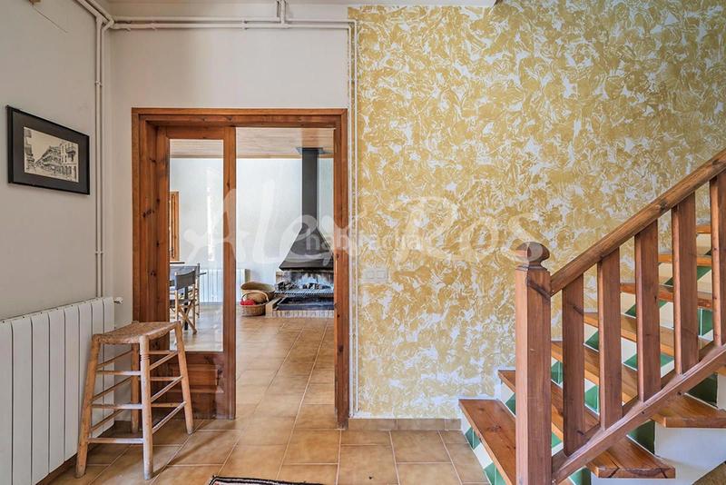 Foto ab97e41c-1b3e-46c0-80a6-ee9e34ff4f2e. Casa con riscaldamento parcheggio in Isòvol