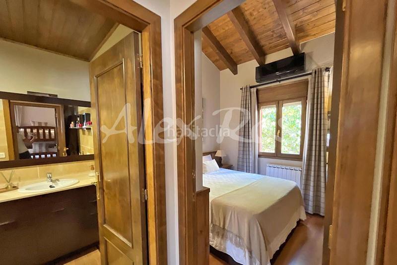 Foto 68856ed5-d97e-412f-aa0f-e486622d9851. Zweistöckige wohnung mit heizung parking in Bellver de Cerdanya