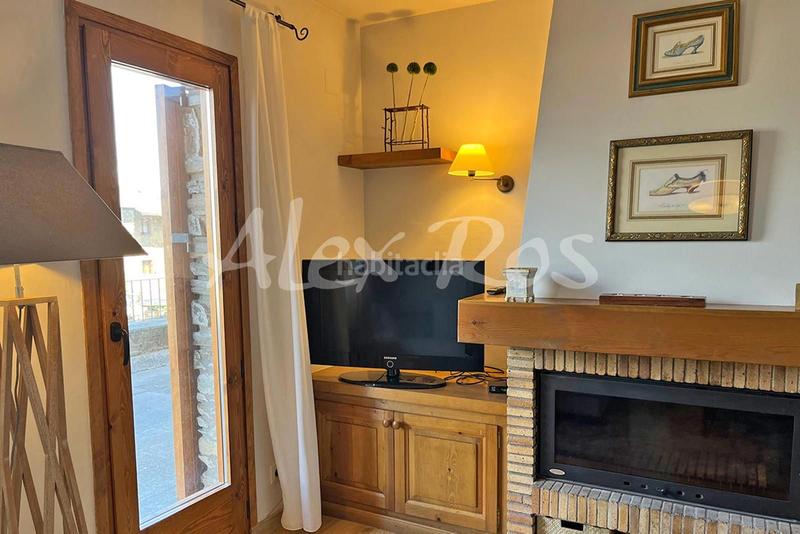 Foto 660a3e55-23d9-4bbb-bd43-b7f546cdede7. Piccolo appartamento con riscaldamento parcheggio in Fontanals de Cerdanya