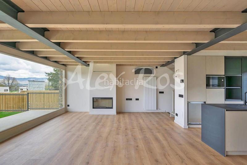 Foto a61aeada-5344-4b32-9ce1-c9e07e7ad5ad. Casa  independiente de obra nueva en Alp