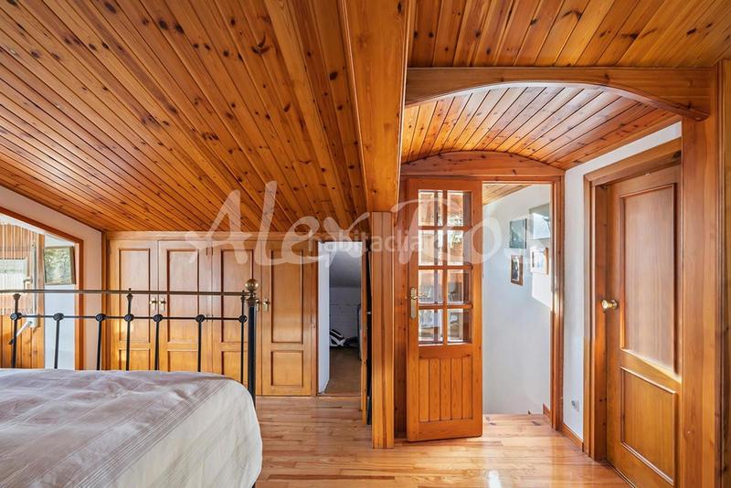 Foto 9eaabb21-0589-47d7-b826-a05bcabc100e. Casa amb aparcament a Fontanals de Cerdanya