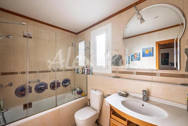 Foto d4d505fd-e8fe-4995-aa49-99a373a50d31. Casa amb aparcament a Fontanals de Cerdanya