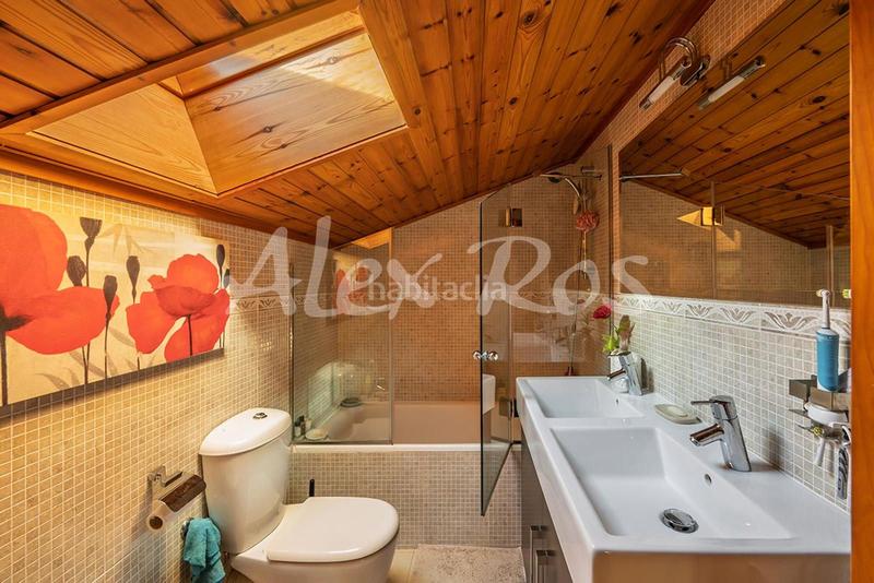 Foto d75dbafa-7016-46ee-b0cc-9865174a5d50. Casa amb aparcament a Fontanals de Cerdanya