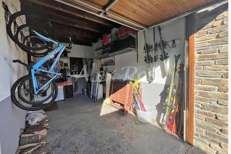 Foto 64cf9f4a-c315-4e7c-ba32-8415adc9c838. Haus mit parking in Guils de Cerdanya