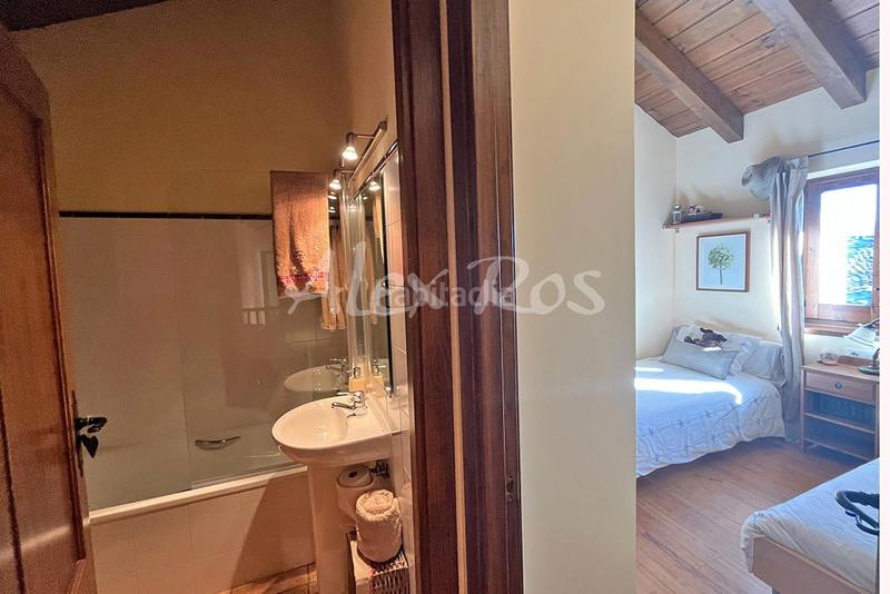 Foto 9eed7e44-66d7-4414-82fe-754141aad14b. Haus mit parking in Guils de Cerdanya