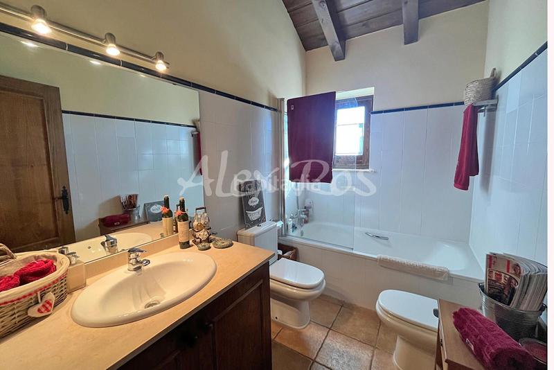 Foto c0c30963-86b8-44cb-b057-ab1b871af7a5. Haus mit parking in Guils de Cerdanya