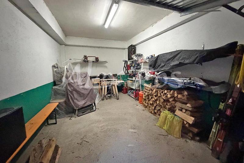 Foto 87614460-8d0c-47ce-b51f-6337a2a100af. Haus mit heizung parking in Molina (La)