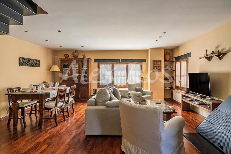 Foto 0c029946-e4ad-4239-b834-9fe9e533424f. Maison avec chauffage parking dans Bolvir