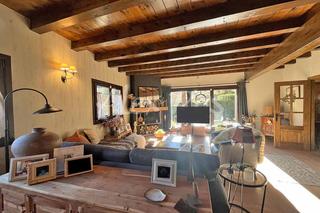 Casa  Sitjar. Casa independiente e impecable en zona residencial de la molina