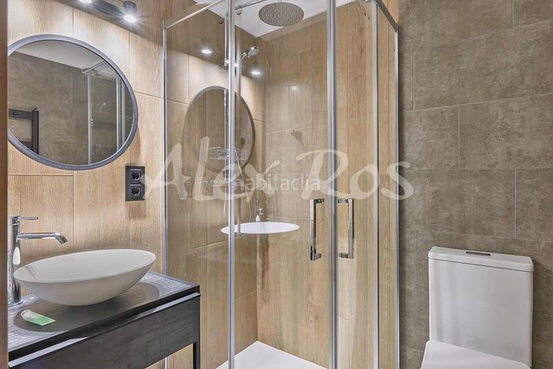 Foto 23d10aa8-b74f-4a86-8388-71a6503659c7. Àtic amb calefacció a Puigcerdà