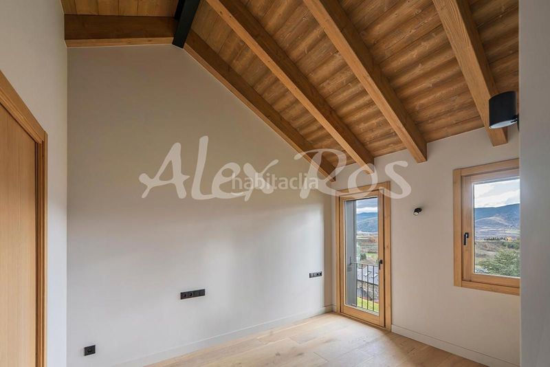 Foto 8d6cecbd-11bd-4413-9b9c-736d62e6a834. Casa amb calefacció aparcament a Bolvir