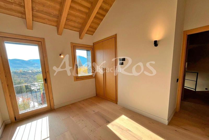 Foto a87a008d-3b61-4a78-9792-e8f55ae9c931. Casa amb calefacció aparcament a Bolvir
