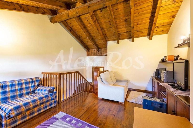Foto 0a5fcf33-c37e-43f9-93af-d2834afa0c51. Casa amb aparcament a Isòvol