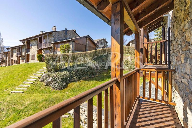 Foto c6280862-3ce1-4f34-9403-fb87fee4293d. Casa amb aparcament a Isòvol