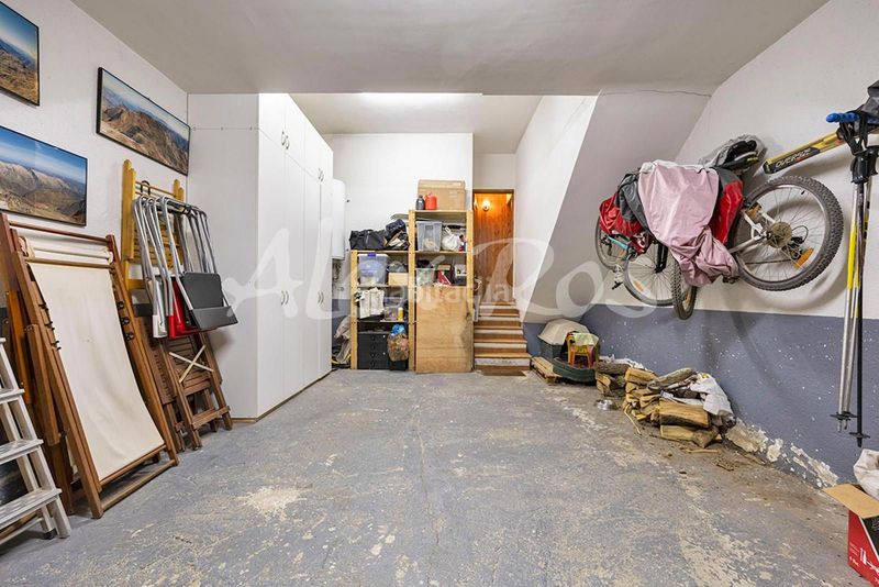 Foto e278a740-dab4-4a36-a6e4-19defbd6a84a. Casa amb aparcament a Isòvol